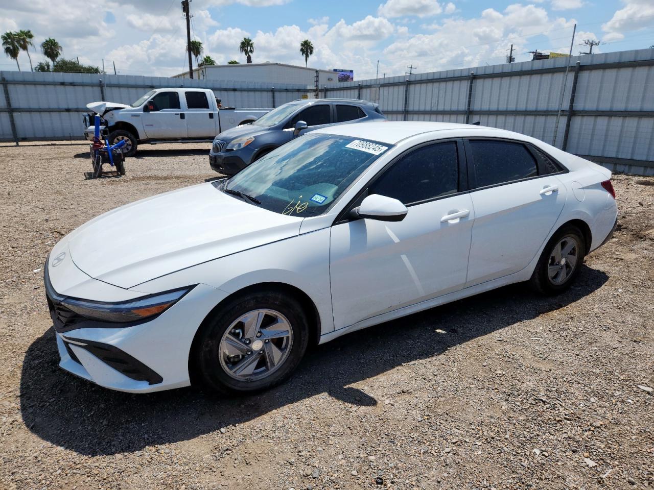 HYUNDAI ELANTRA SE 2024