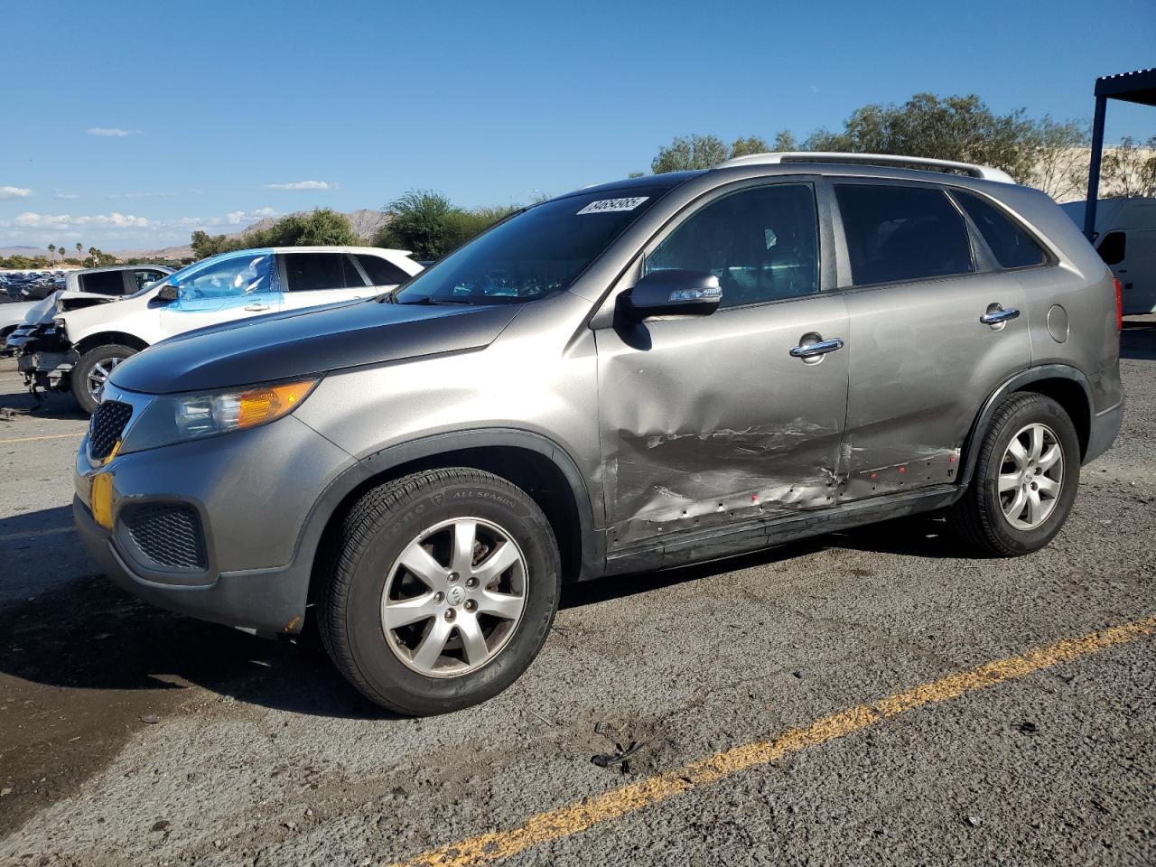 KIA SORENTO LX 2013