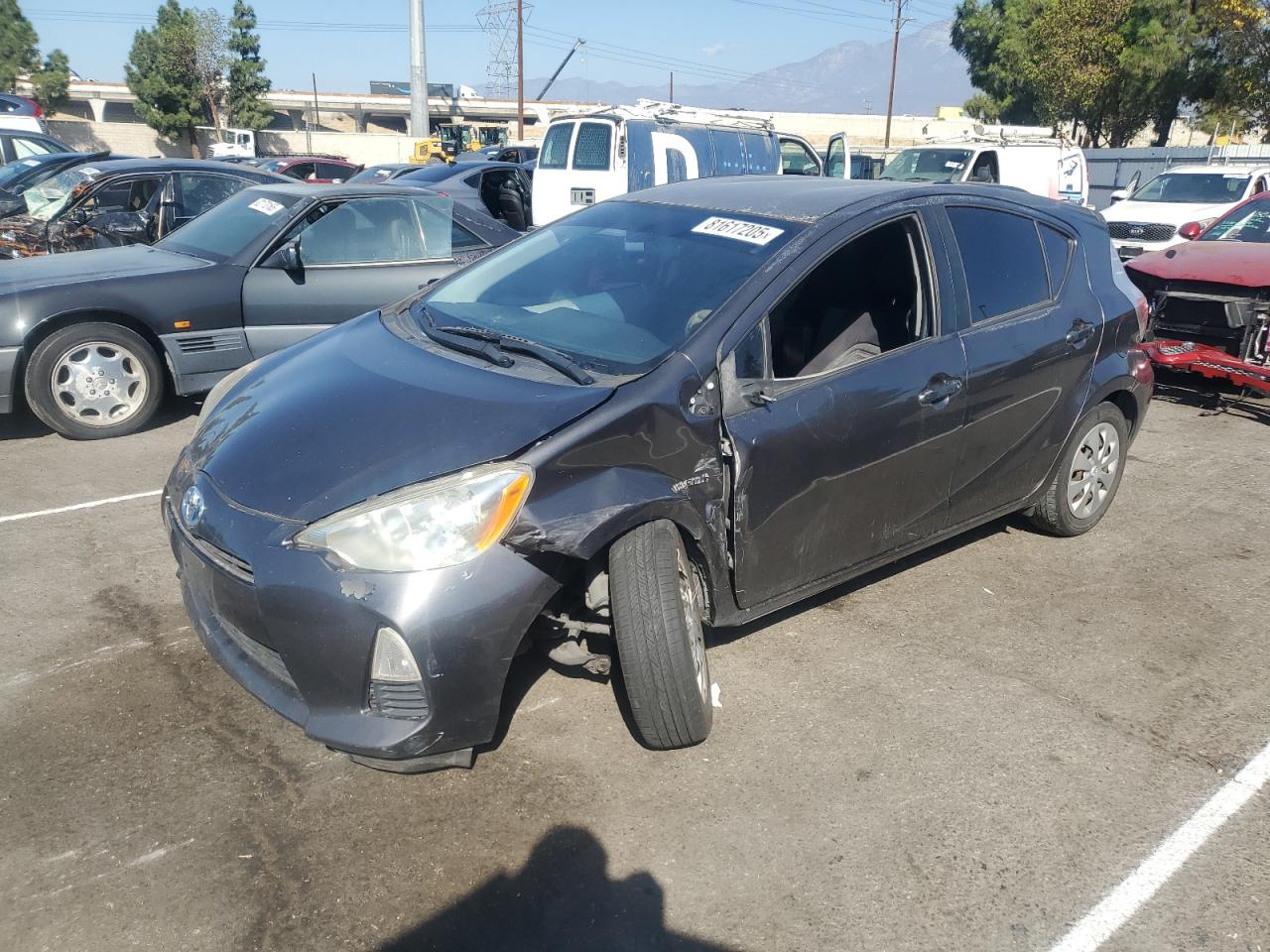 TOYOTA PRIUS C 2014