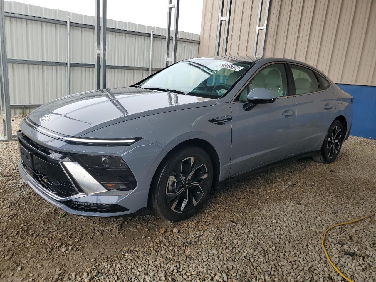 HYUNDAI SONATA SEL 2025