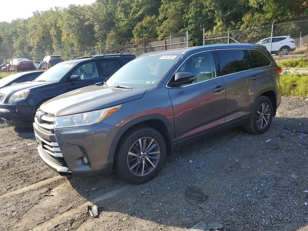 TOYOTA HIGHLANDER 2018