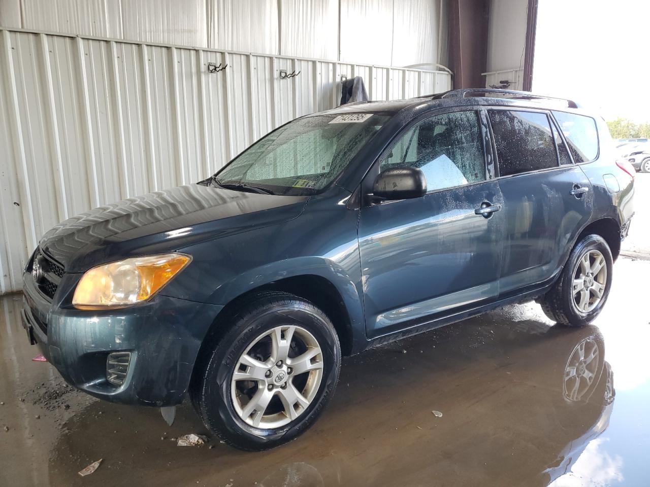 TOYOTA RAV4 2011
