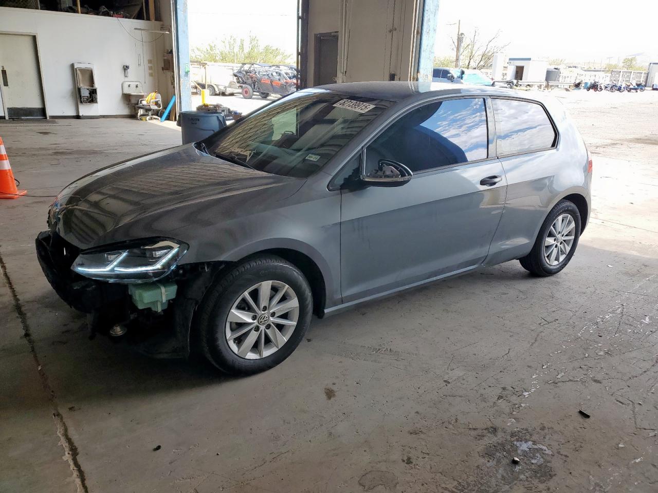 VOLKSWAGEN GOLF 2015