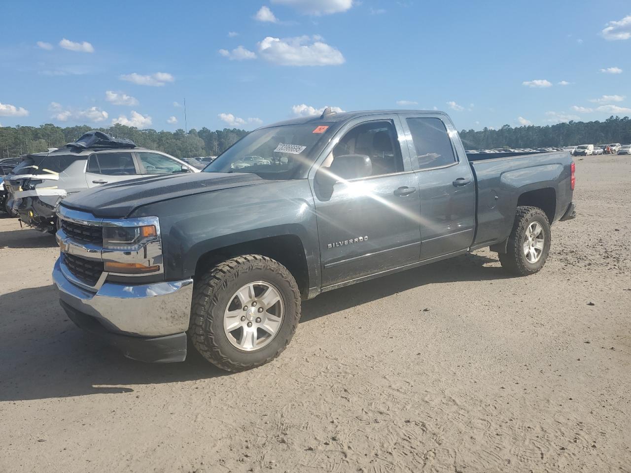 CHEVROLET SILVERADO C1500 LT 2018