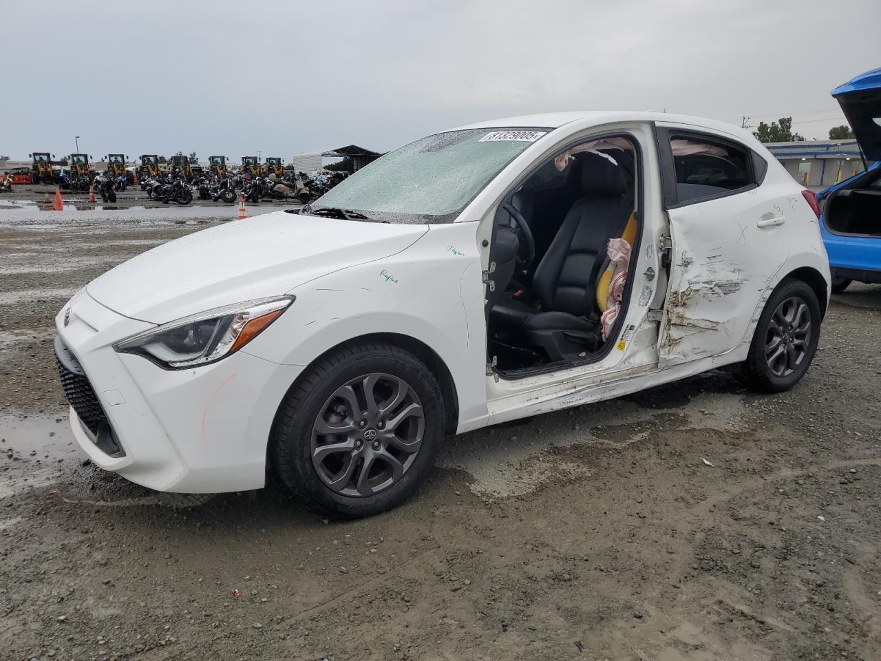 TOYOTA YARIS LE 2020