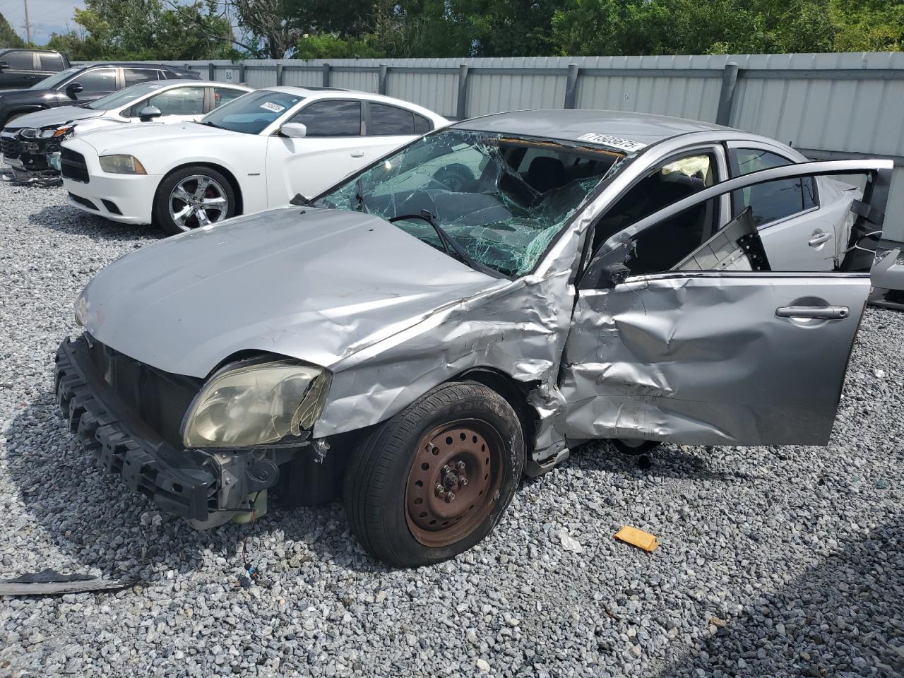 MITSUBISHI GALANT ES 2012