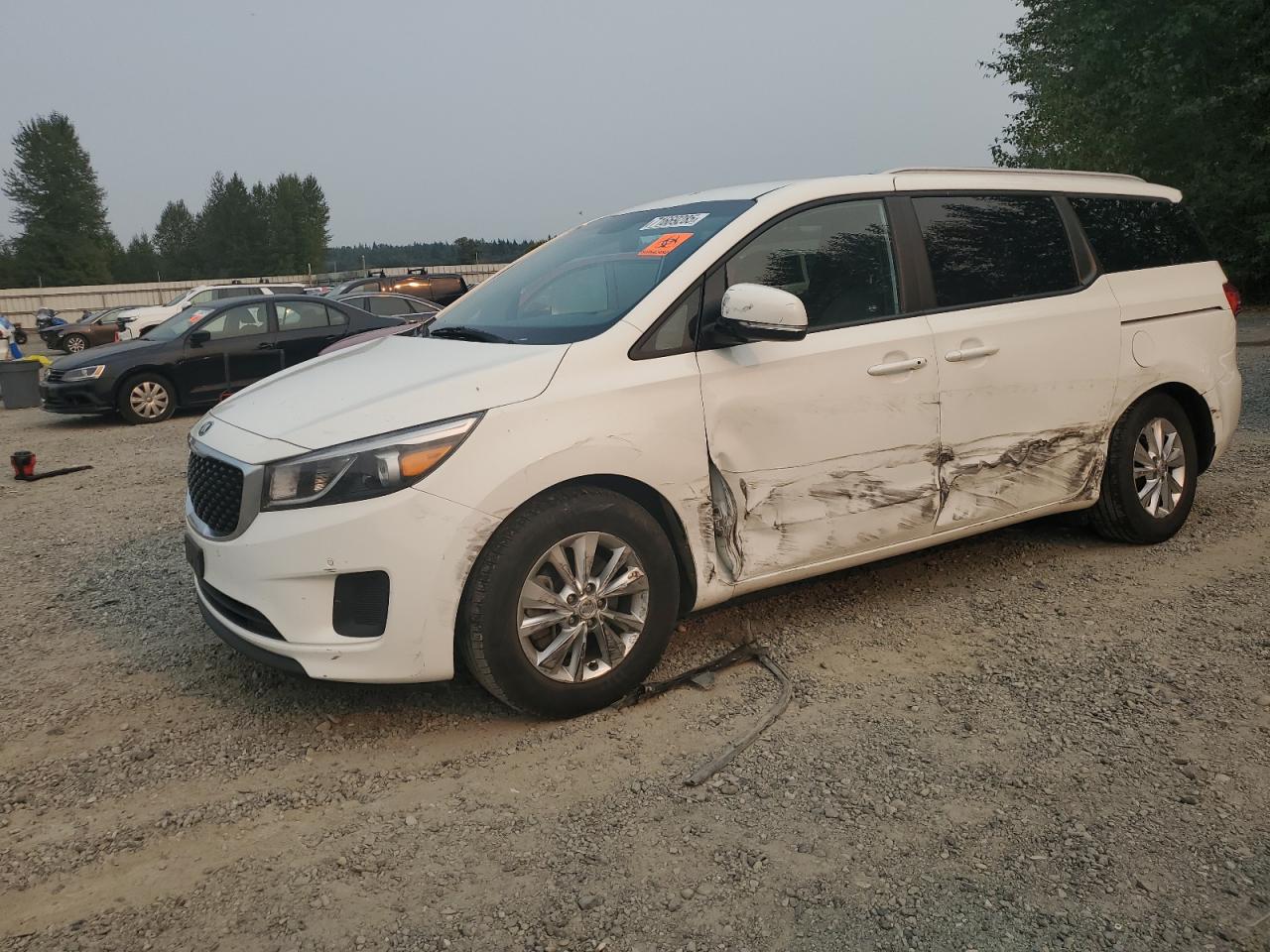 KIA SEDONA LX 2016