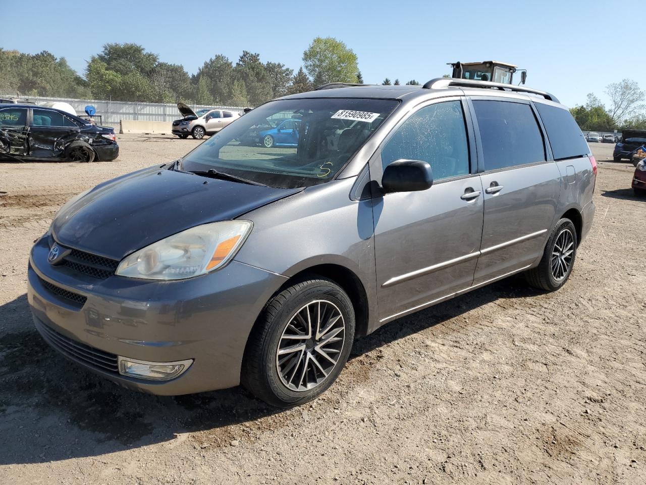 TOYOTA SIENNA XLE 2005