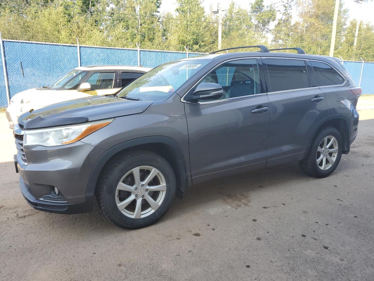 TOYOTA HIGHLANDER 2016