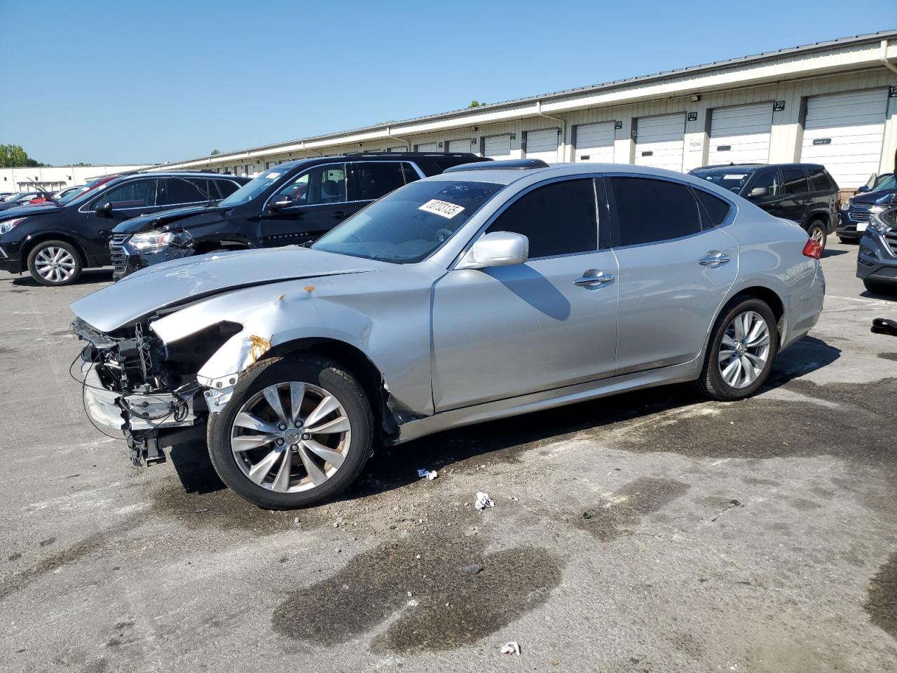 INFINITI M37 2011