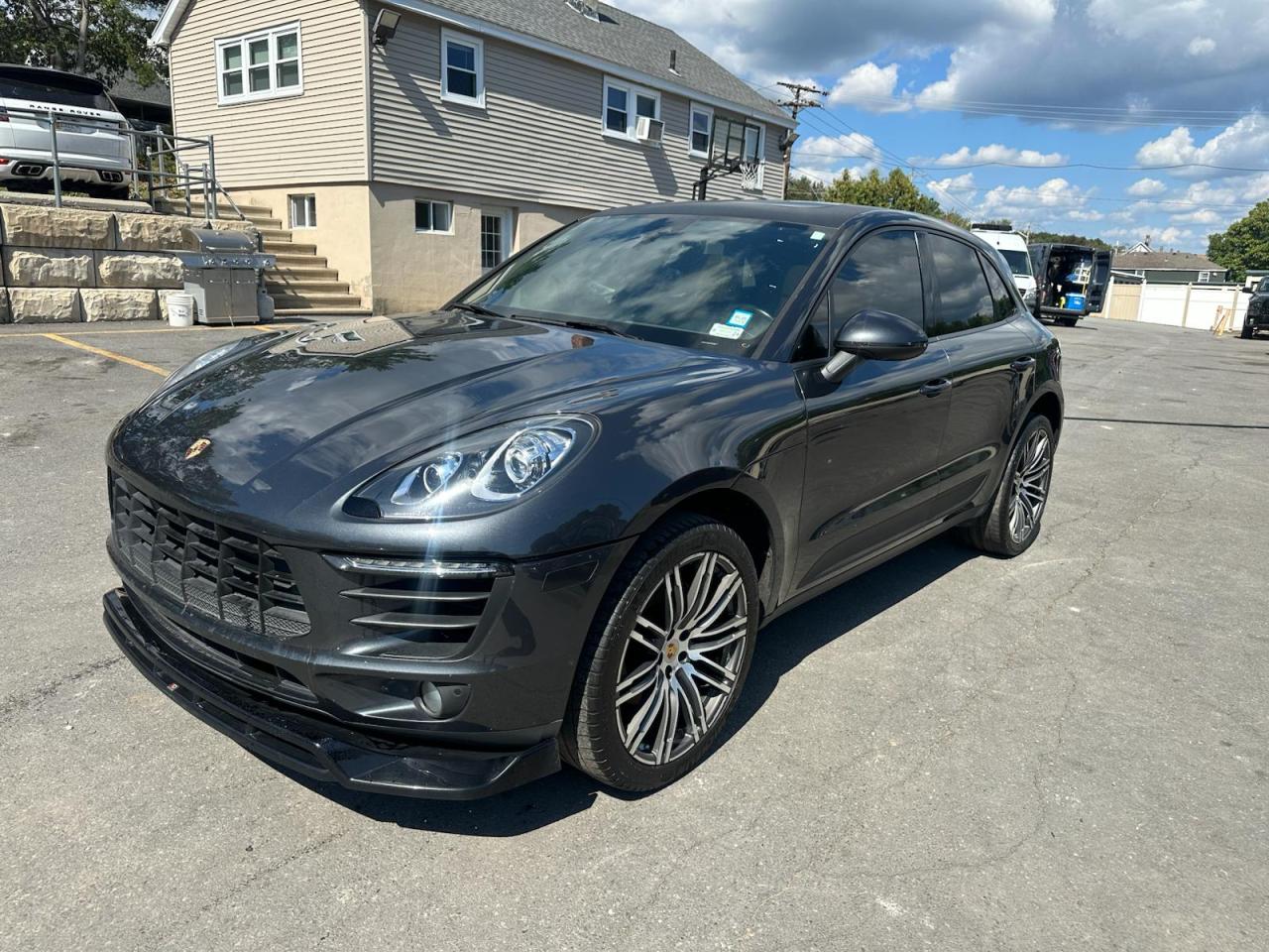 PORSCHE MACAN 2018