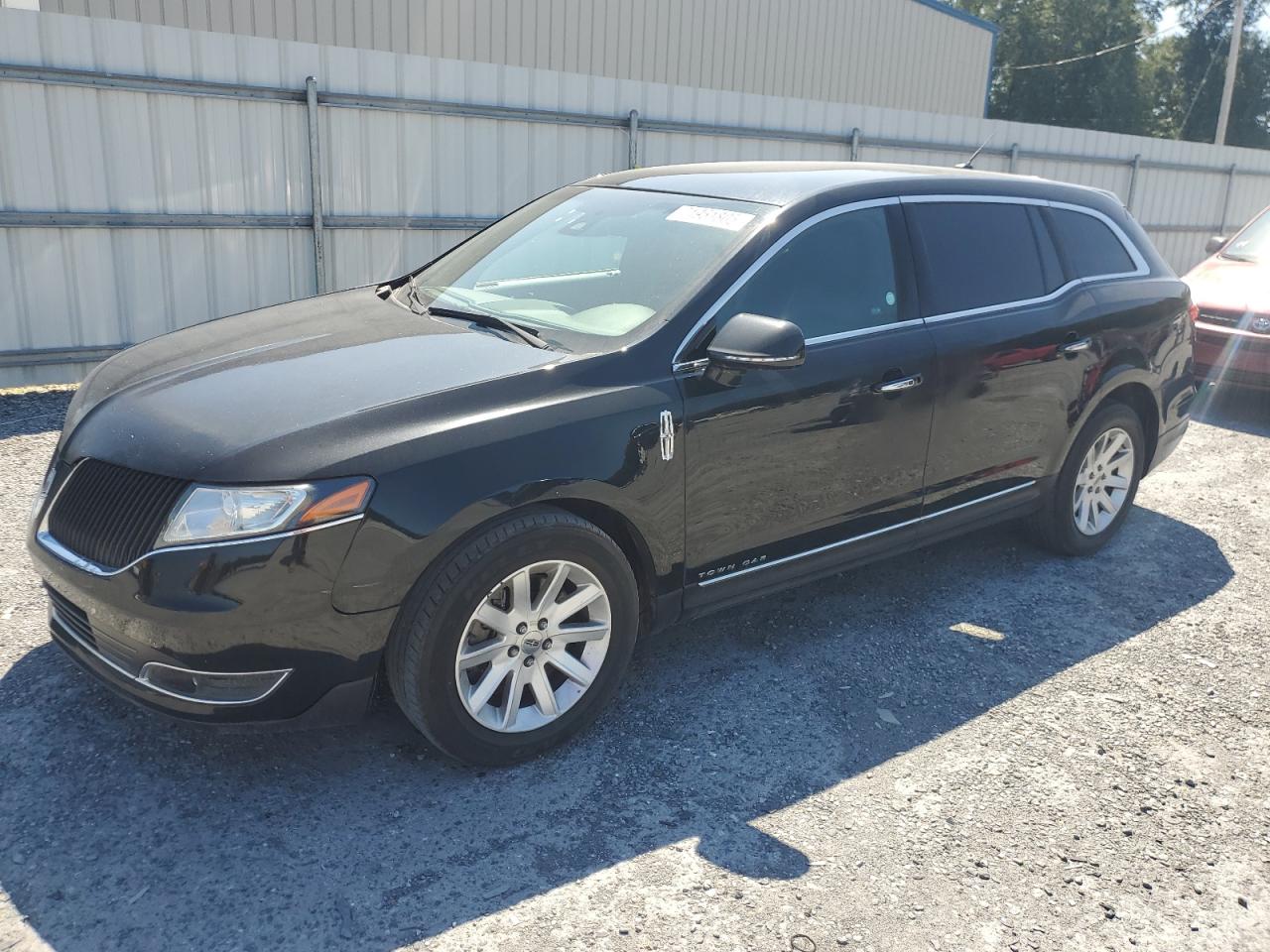 LINCOLN MKT 2015