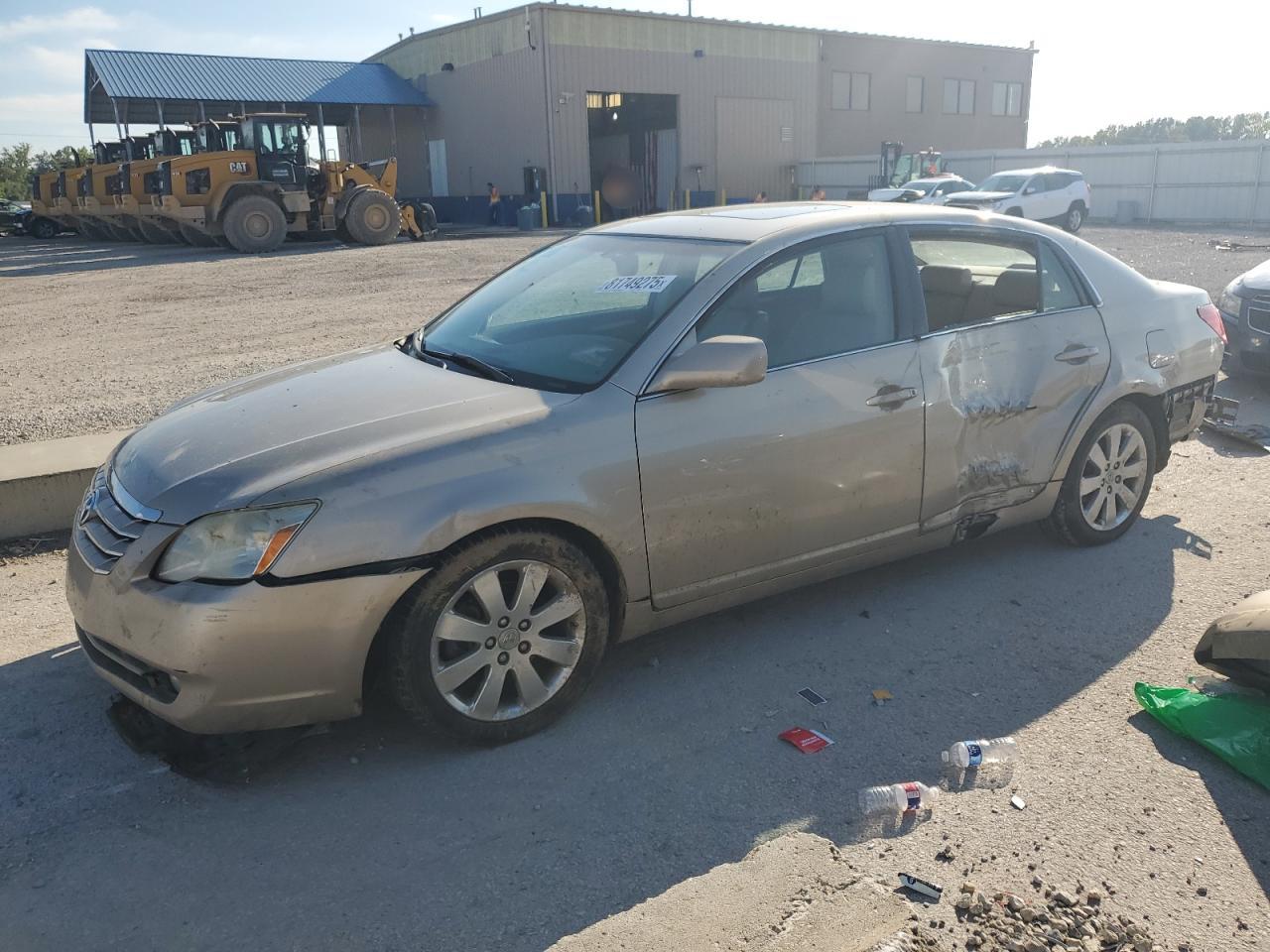 TOYOTA AVALON XL 2005