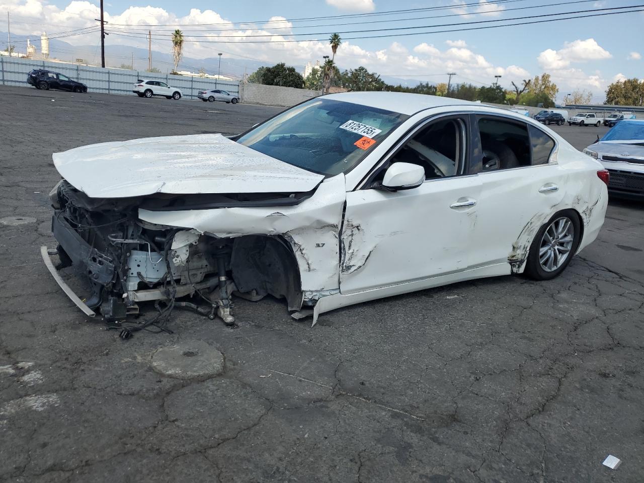 INFINITI Q50 2014