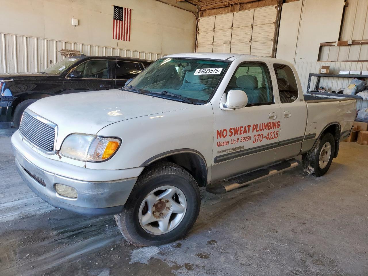TOYOTA TUNDRA ACC 2002