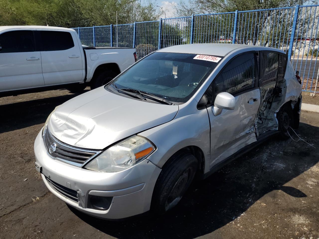 NISSAN VERSA S 2011