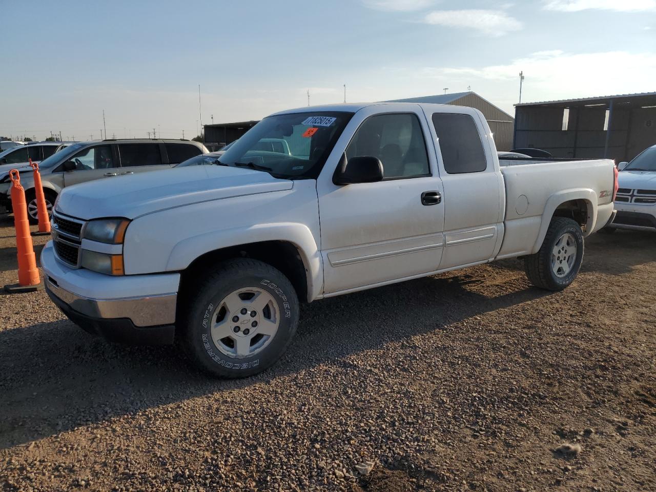 CHEVROLET SILVERADO 2006