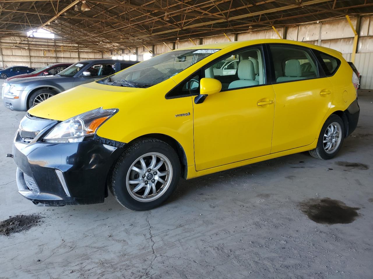 TOYOTA PRIUS V 2014