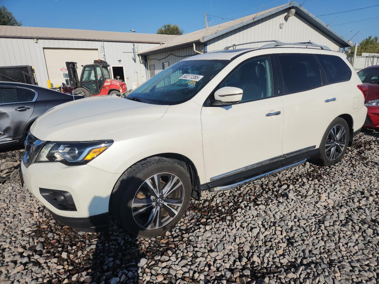 NISSAN PATHFINDER 2018