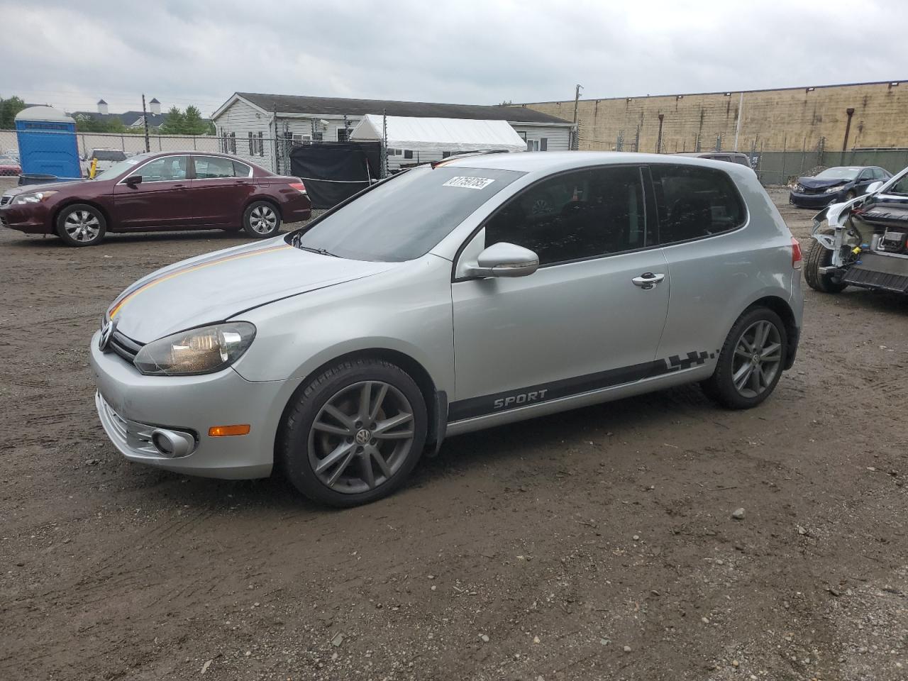 VOLKSWAGEN GOLF 2011