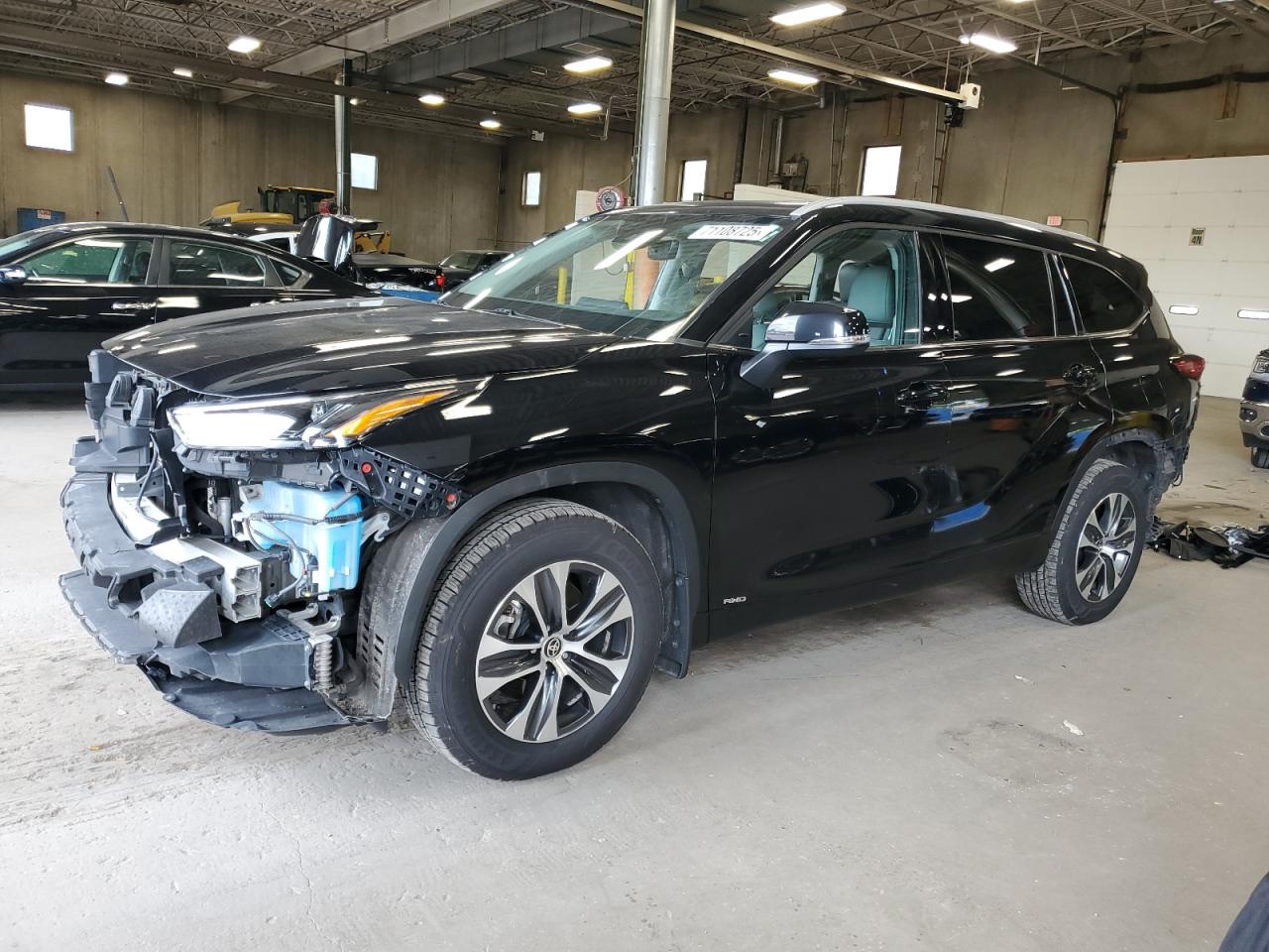 TOYOTA HIGHLANDER HYBRID XLE 2022
