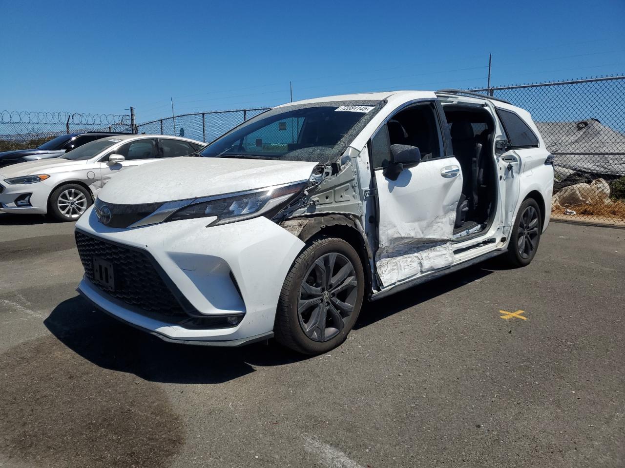 TOYOTA SIENNA XSE 2022