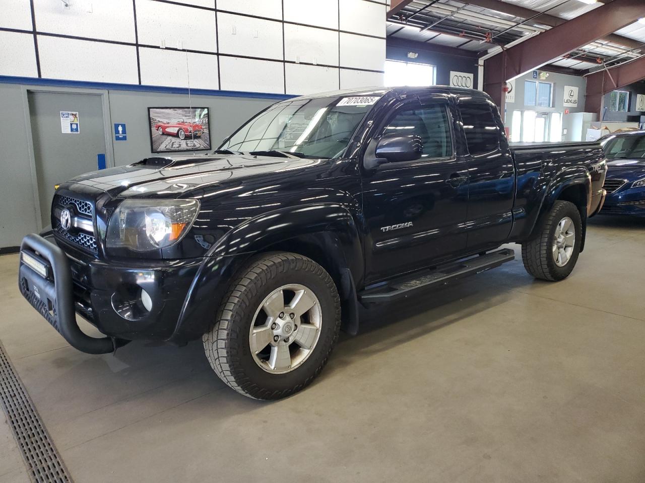 TOYOTA TACOMA ACC 2011