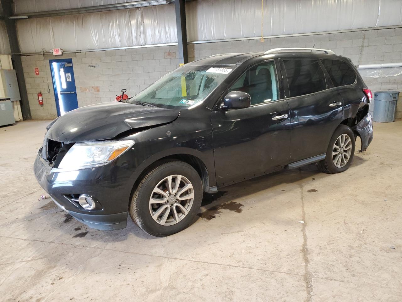 NISSAN PATHFINDER 2016