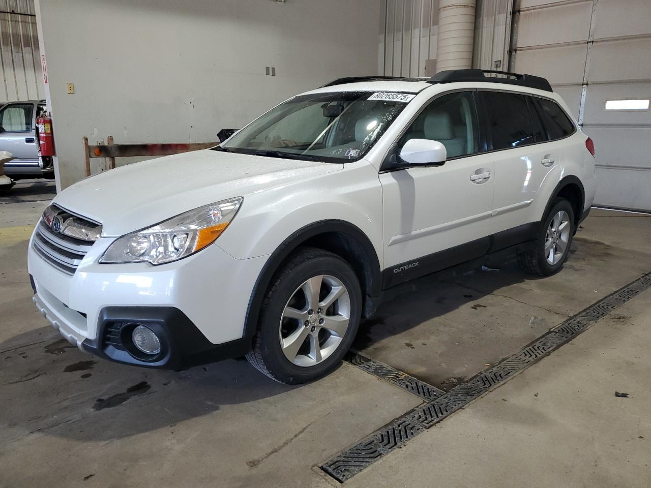 SUBARU OUTBACK 2. 2014