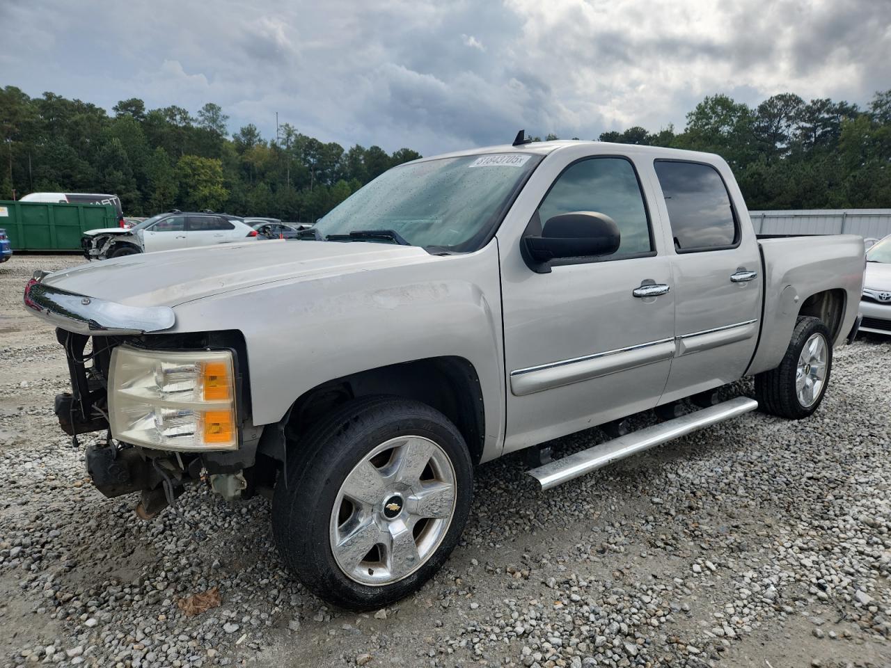 CHEVROLET SILVERADO 2011