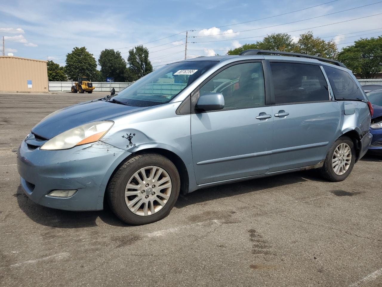 TOYOTA SIENNA XLE 2010
