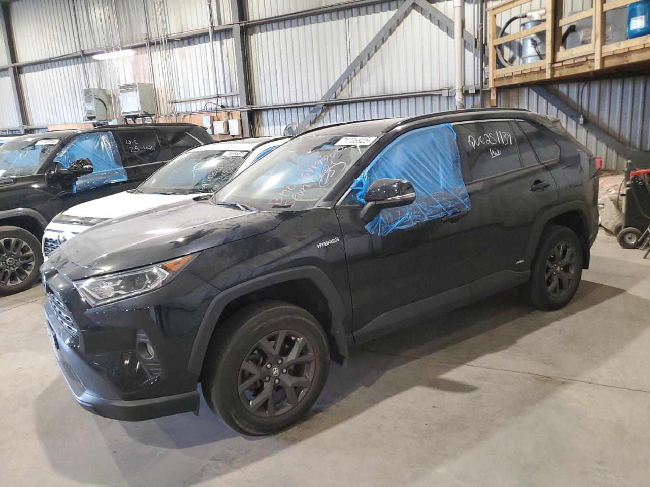 TOYOTA RAV4 XLE 2020
