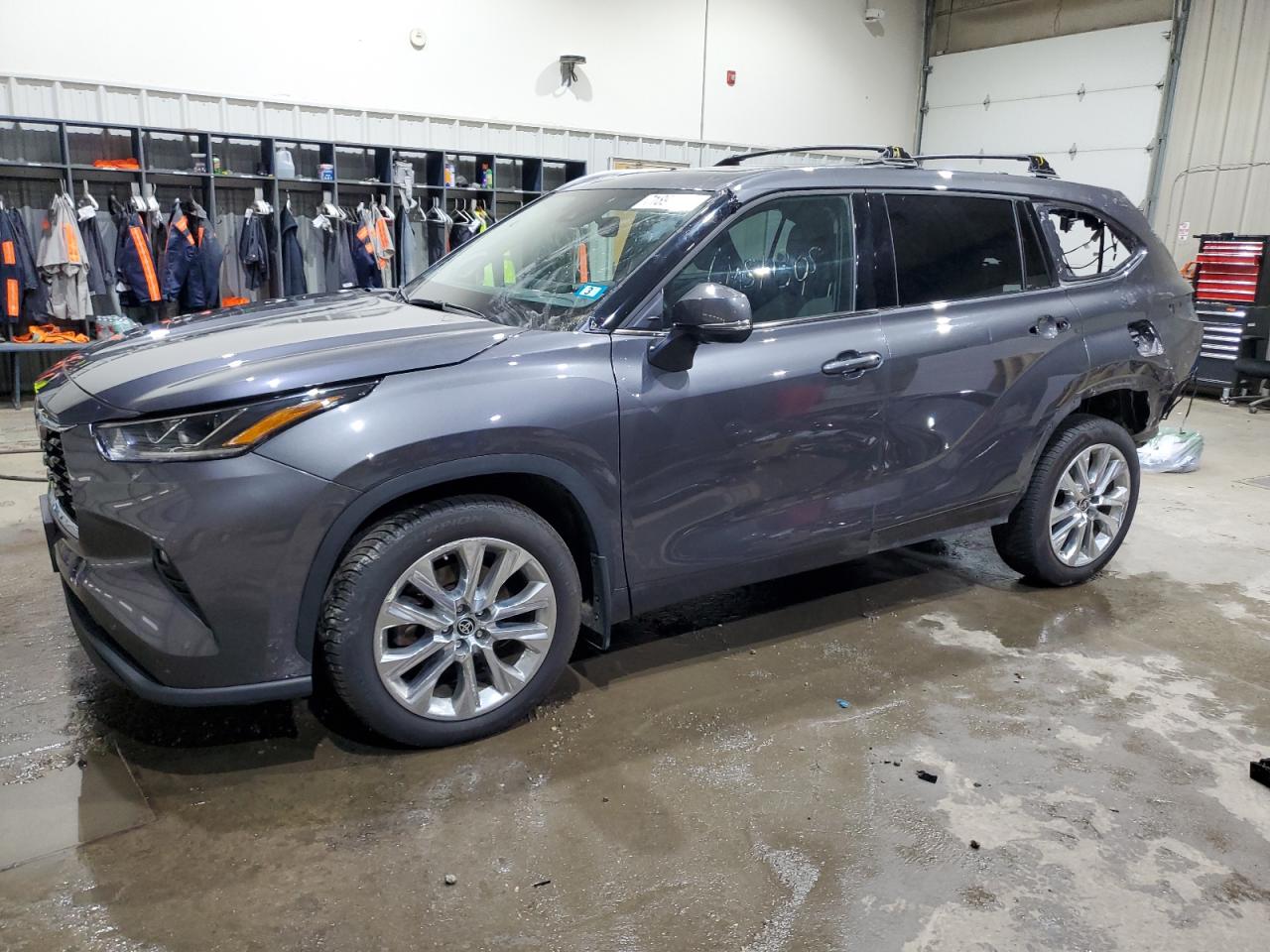 TOYOTA HIGHLANDER 2023