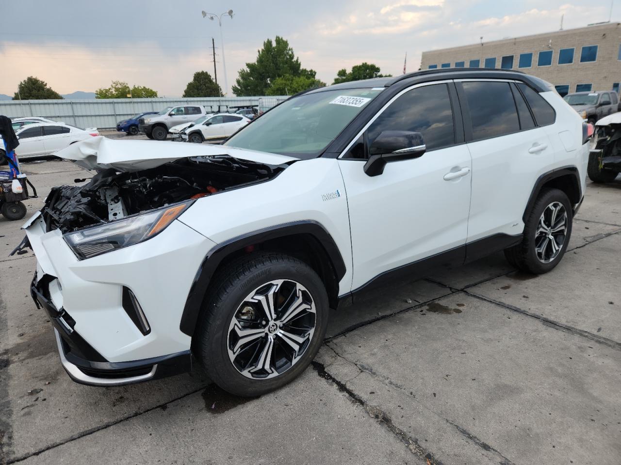 TOYOTA RAV4 PRIME 2023