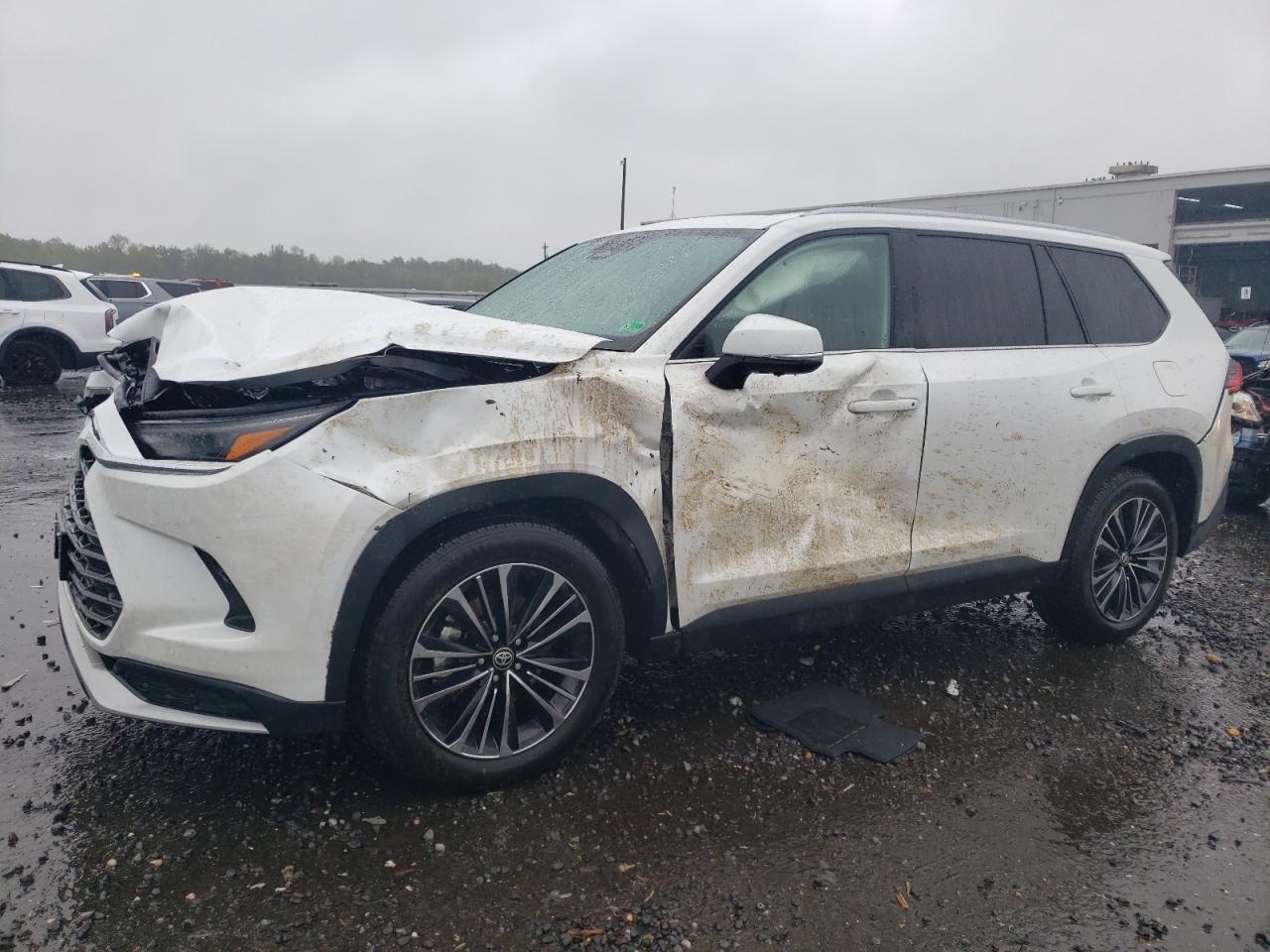 TOYOTA GRAND HIGHLANDER LIMITED 2025