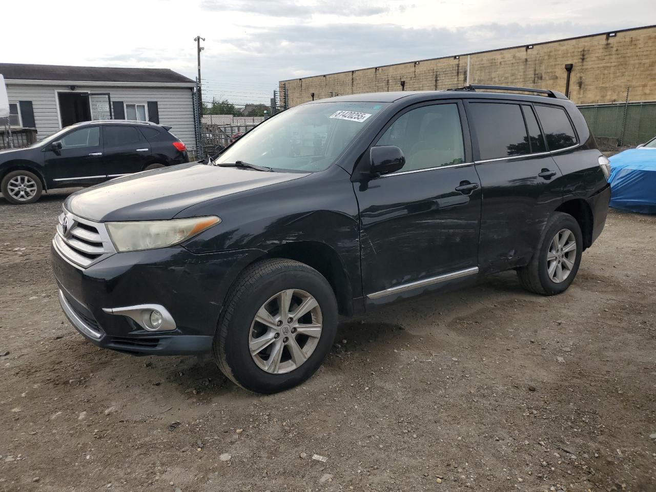 TOYOTA HIGHLANDER 2011