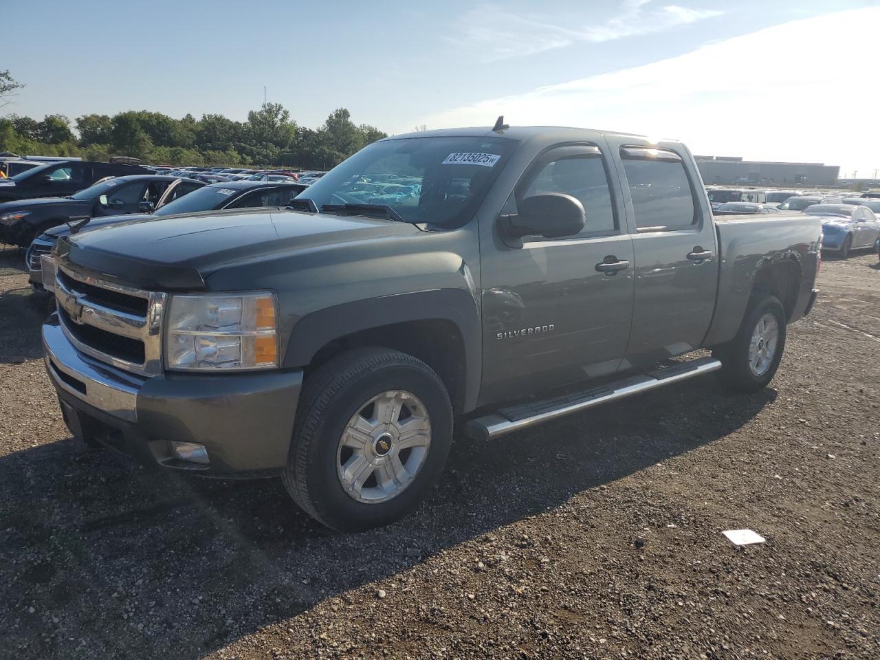 CHEVROLET SILVERADO 2011