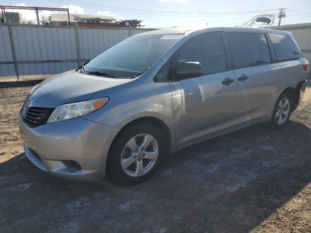 TOYOTA SIENNA 2015