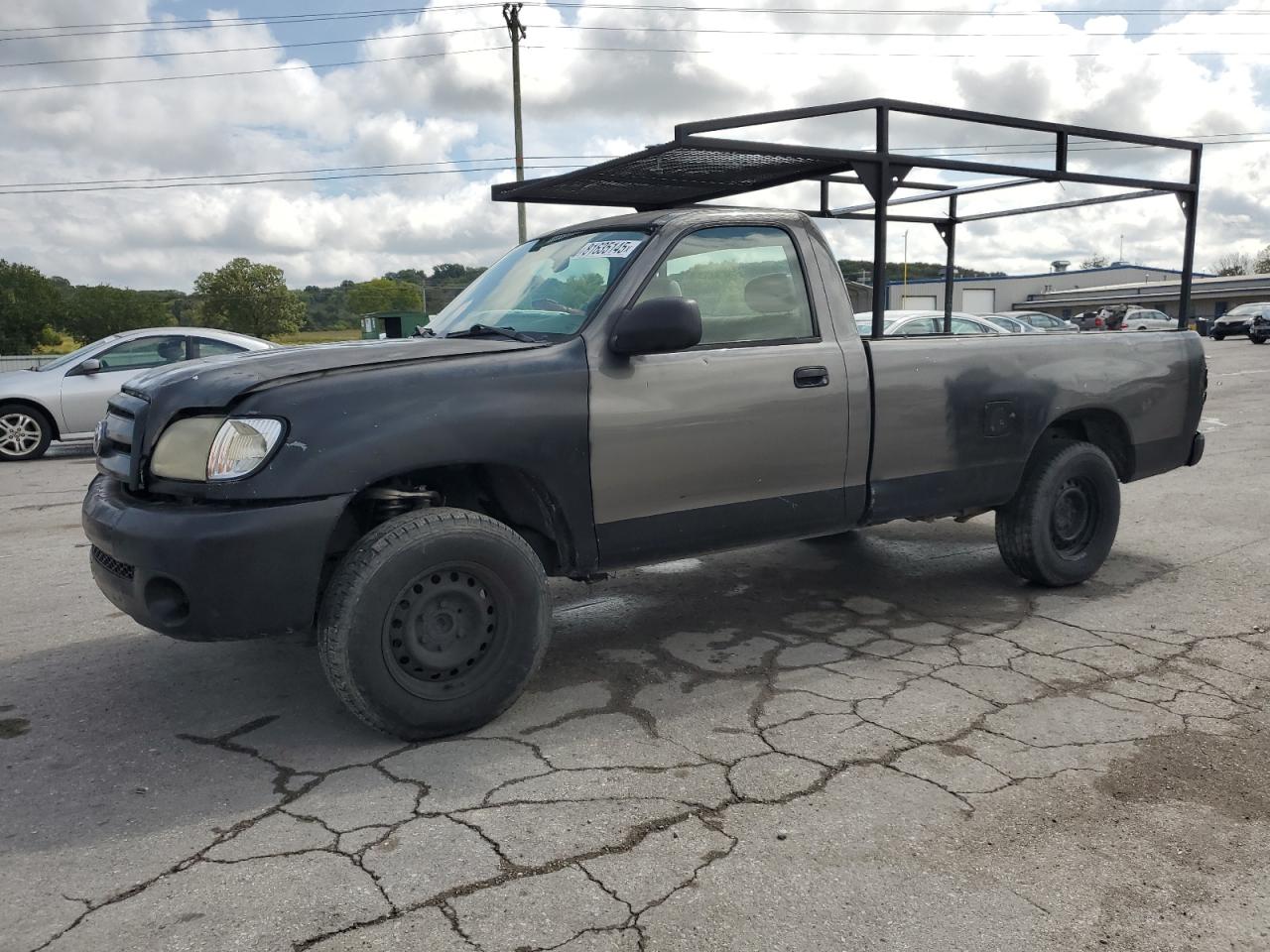 TOYOTA TUNDRA 2004