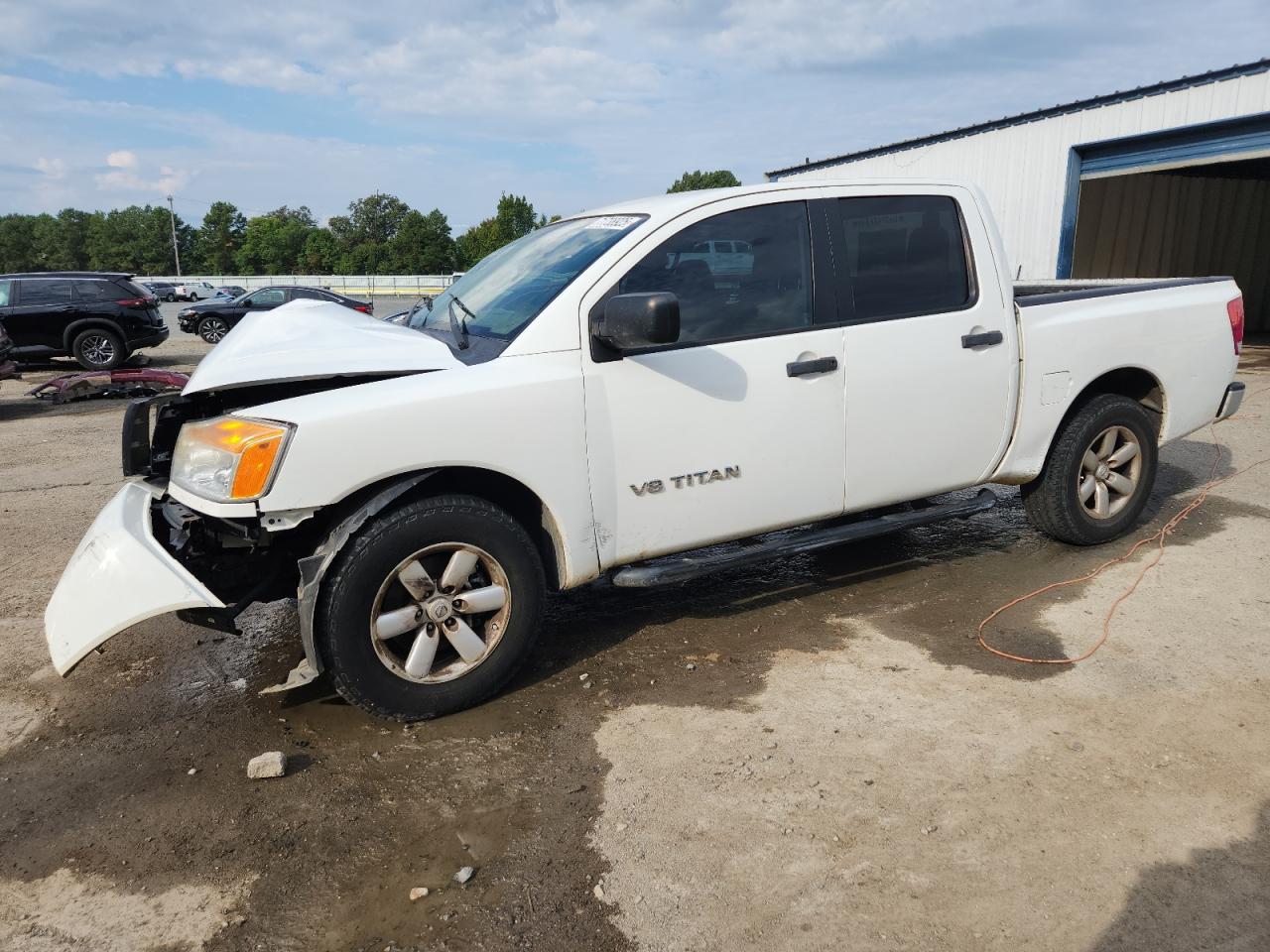 NISSAN TITAN 2012