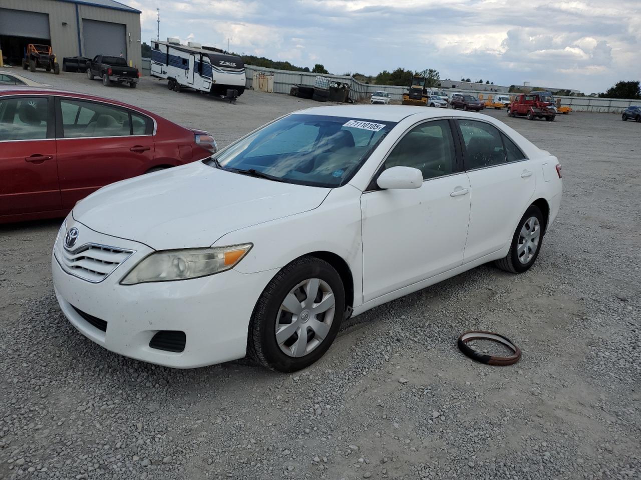 TOYOTA CAMRY BASE 2011