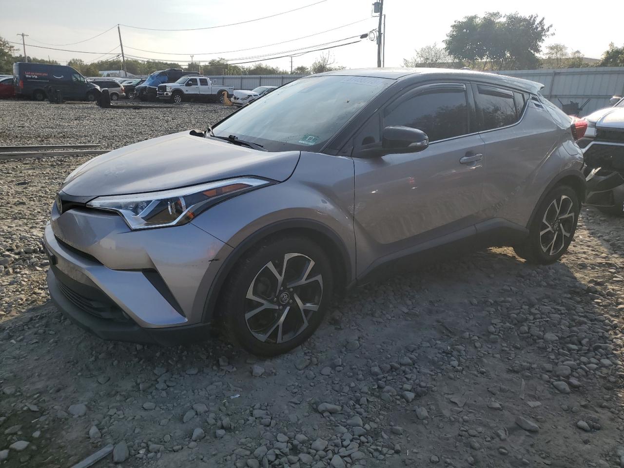 TOYOTA C-HR XLE 2019