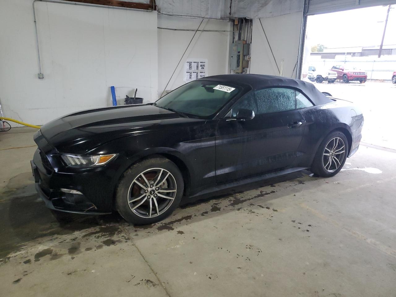 FORD MUSTANG 2015