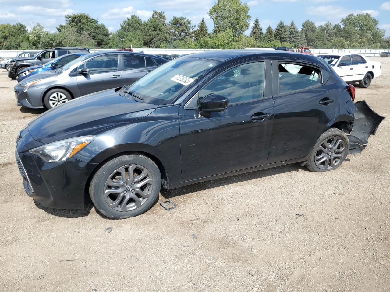 TOYOTA YARIS LE 2020