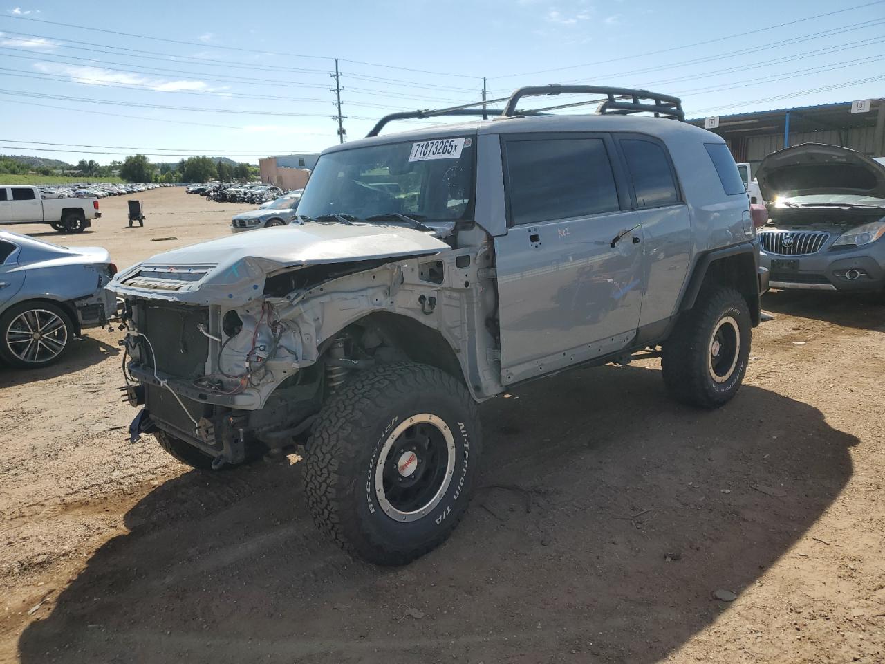 TOYOTA FJ CRUISER 2013