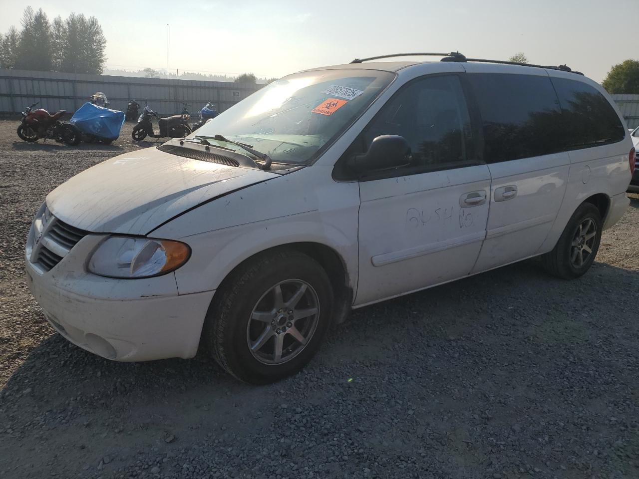 DODGE GRAND CARAVAN 2005