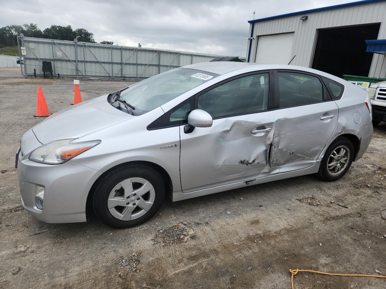 TOYOTA PRIUS 2011