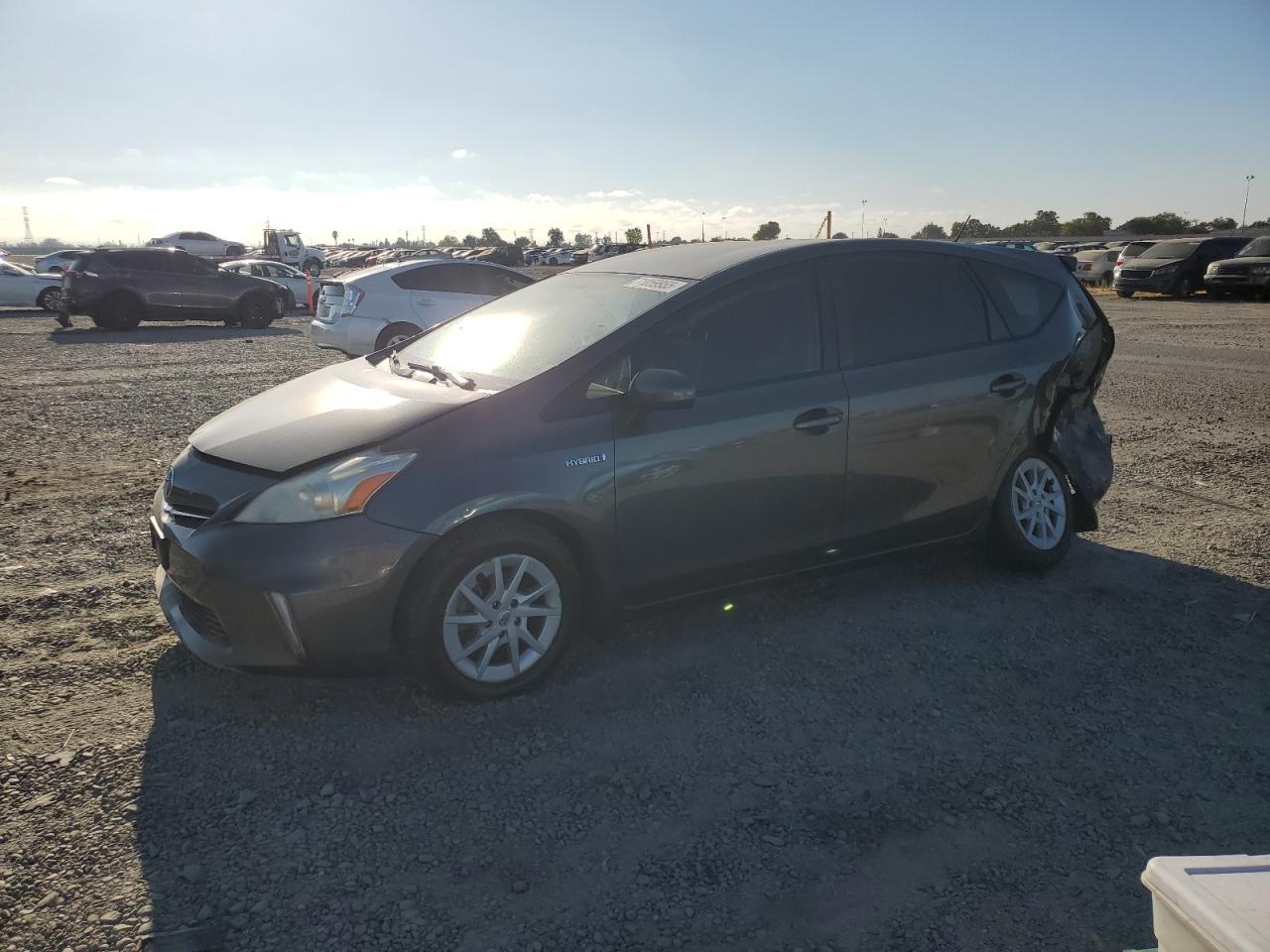 TOYOTA PRIUS V 2012