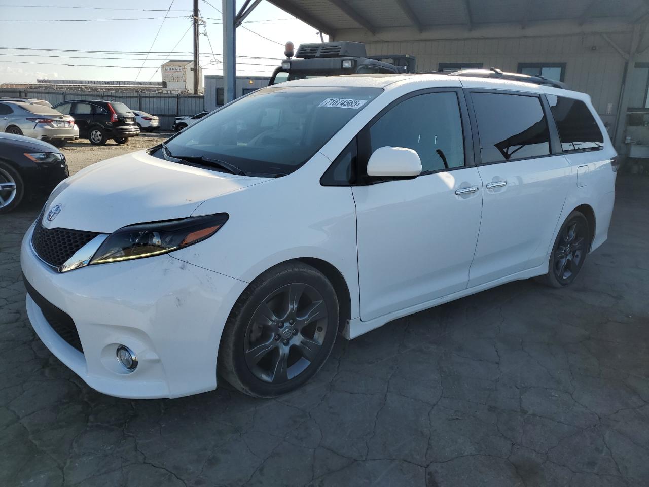 TOYOTA SIENNA SPO 2015