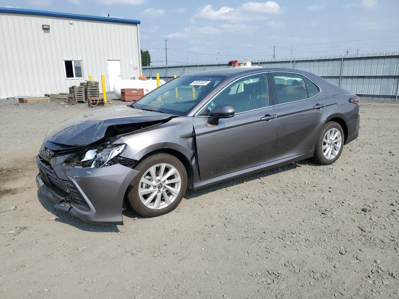 TOYOTA CAMRY LE 2023